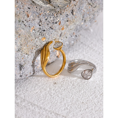 Feather Ring with Zirconia Pave in 18k Gold Plating | Elegant Jewelry with a Sparkling Design – Euphoria Jewels Co